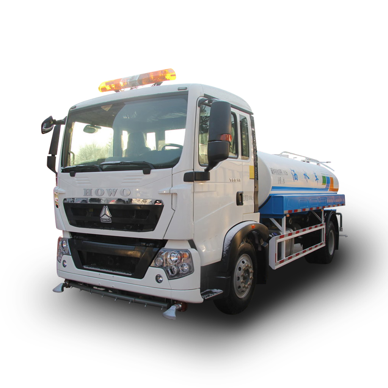 NEW Sinotruk Howo 2014 4x2 water tank truck 6 wheels 371hp sprinkler car